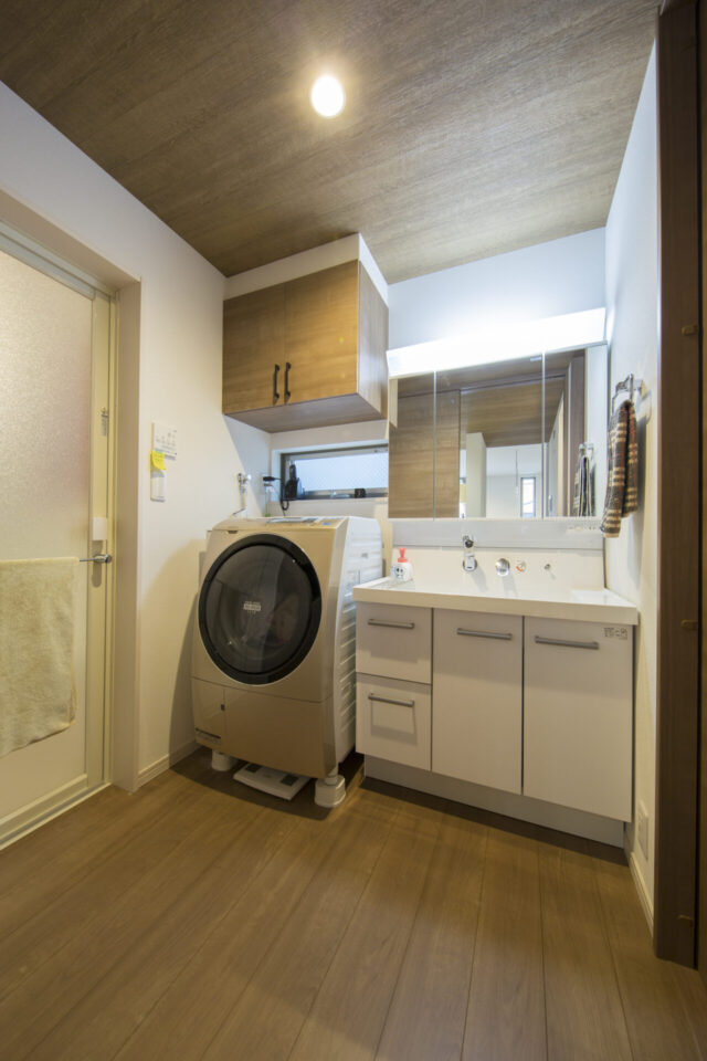 川崎市注文住宅実例の洗面脱衣室