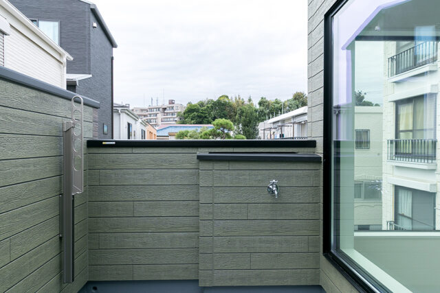 神奈川県S様邸注文住宅のルーフバルコニー