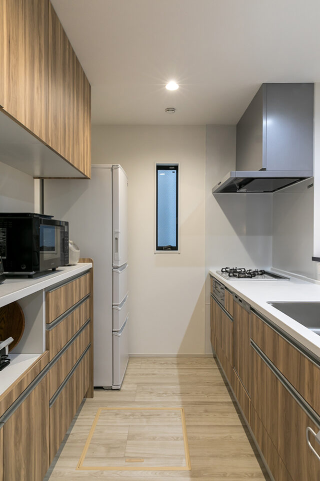 神奈川県S様邸注文住宅の幅広キッチン