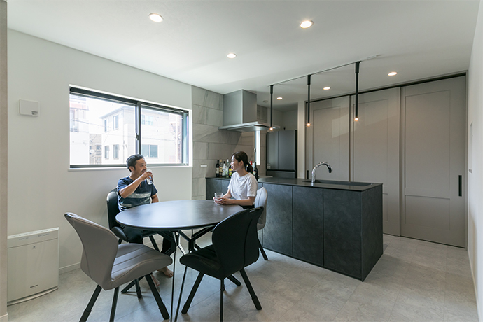 川崎市N様邸 ホテルライクな空間と<br>ご両親の安心を叶えた二世帯住宅